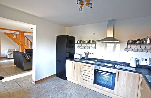 Pentney Cabaña | Character 4 bedroom lodge with hot tub in a beautiful 1/4 acre setting.