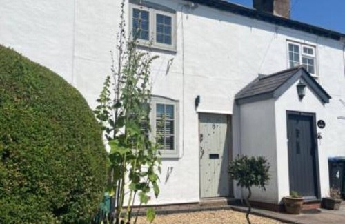 Snitterfield Cabaña | Character cottage with hot tub - NEW