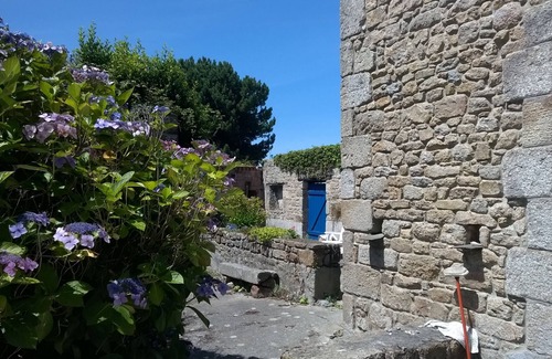Cleder Casa | casa de carácter en piedra