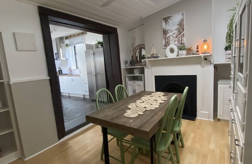 Wallaroo Cabaña | Character filled Cottage in Wallaroo, minutes from the beach & town centre