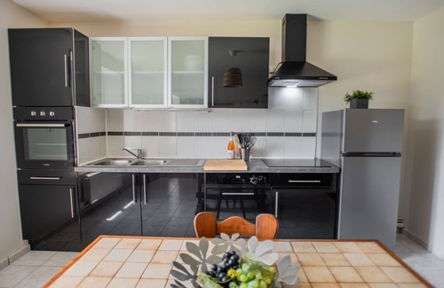 Guignicourt-sur-Vence Casa | Characteristic family house in the French Ardennes