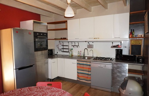 Le Cailar Casa | Character house under three-hundred-year-old plane trees