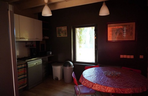 Le Cailar Casa | Character house under three-hundred-year-old plane trees