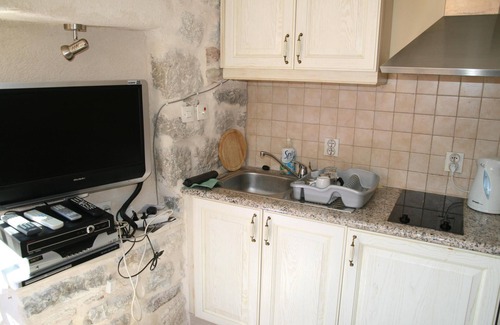 Kotor Old Town Apartamento | Personaje bien equipada (izquierda) apartamento tipo estudio en el centro histórico de Kotor