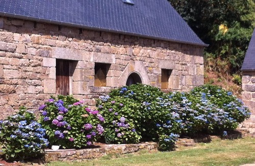 Plounevez-Moedec Casa | CHARACTERFUL GITE, ALL COMFORT***, close to the river, LARGE LAND