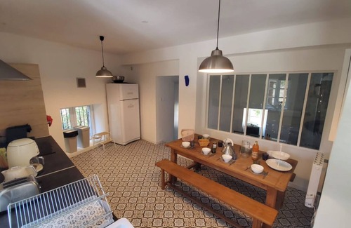 Le Poet-Laval Casa | Characteristic stone house