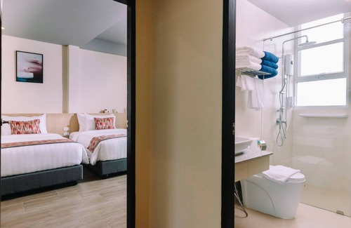 Wichit Hotel | Charcoal Panwa Beach