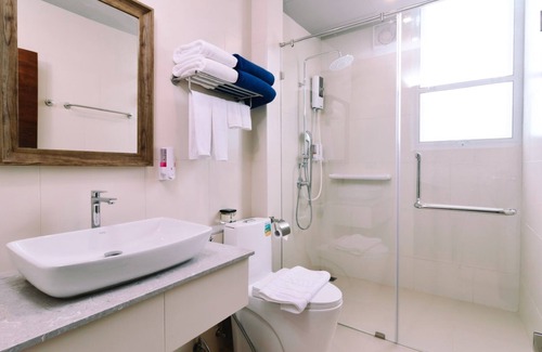 Wichit Hotel | Charcoal Panwa Beach