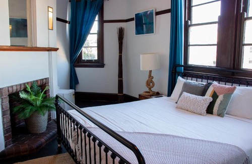 Queens Park Hotel | Charing Cross Hotel
