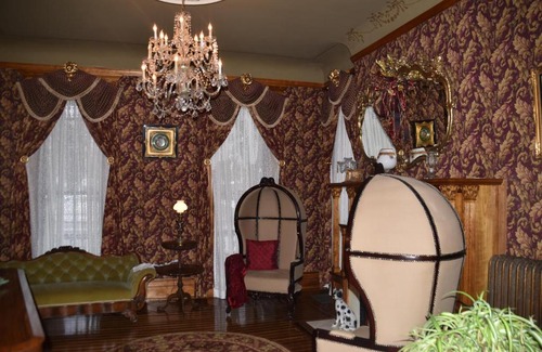 Leetonia Cama Y Desayuno | Charles Nelson Schmick House