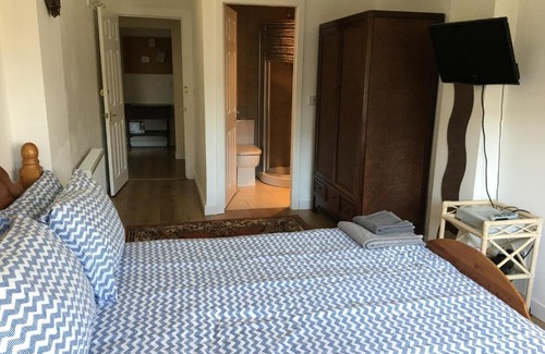 Largs Casa | Charles's Street