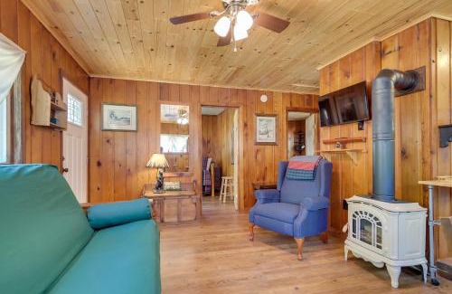 Charlevoix Casa | Charlevoix Cabin with Patio and Grill - Steps to Lake!