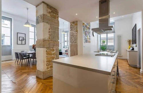 Terreaux - Bat d'argent Apartamento | Charlie - Furnished apartment 260m² Downtown Lyon