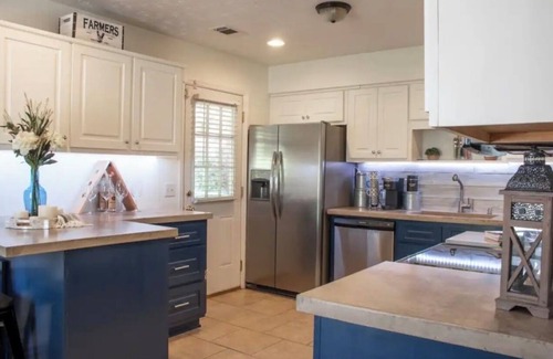 Fortson Casa | Charlie Mae's Cottage on Cleo