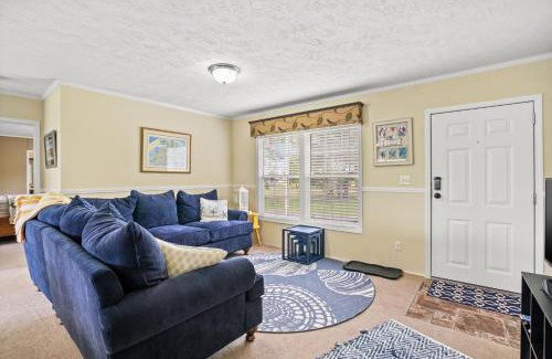 Chincoteague Casa | Charlie's Cove - Pet friendly w/Fenced yard!
