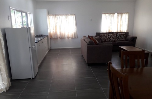 Matavera Villa | Charlie's Villa 1, Pouara, privado y tranquilo.