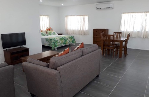 Matavera Villa | Charlie's Villa 1, Pouara, privado y tranquilo.