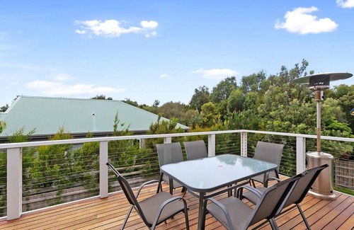 Apollo Bay Casa | Charlie’s Beach House 1Block to Beach Pet Friendly