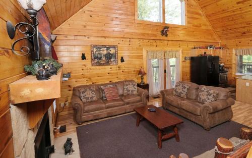 Sevierville Villa | Charlies Creek Retreat