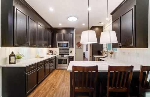Mint Hill Casa | Retreat in the Woods!