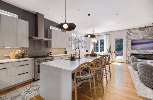 Oakhurst Casa | Charlotte Retreat | Pool, Spa, Gym, Putting Green