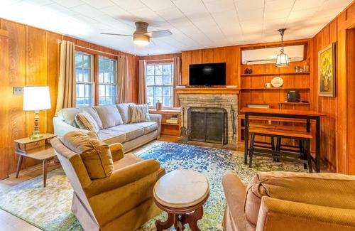 Waynesville Casa | Charlotte's Cabin