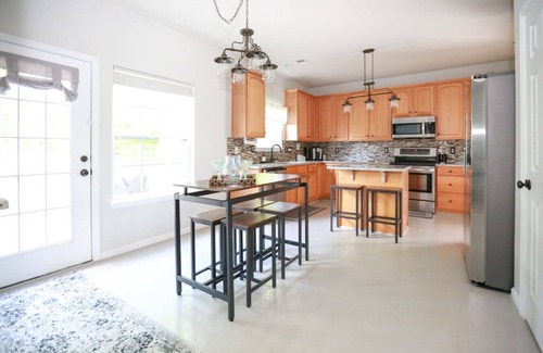 Indian Trail Casa | Charlotte Sanctuary, Comfort, Fenced, Sleeps 11