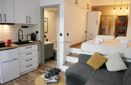 Komotini Apartamento | Charlotte Townhouse