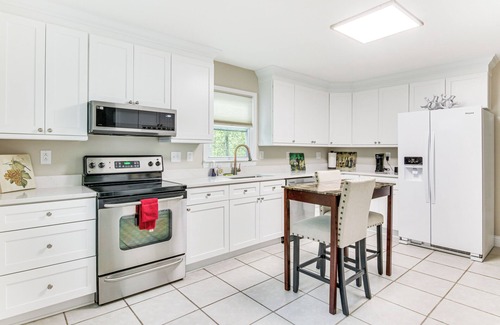 Paw Creek Casa | Charlotte Vacation Rental w/ Private Hot Tub!