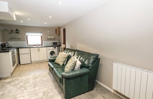 Hope Valley Cabaña | CHARLOTTE’S COTTAGE, family friendly, with a garden in Hathersage