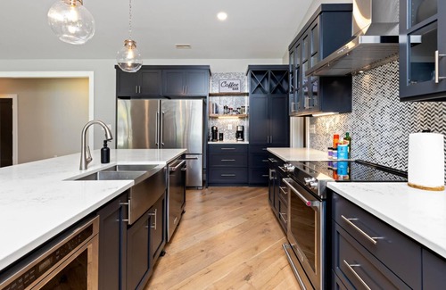 Boyd Tavern Casa | Charlottesville Farmhouse Dream Oasis w Pool