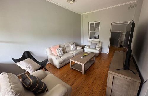 Wagga Wagga Casa | Charm and Value in Central