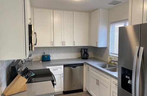 Litchfield Park Casa | Charm of Old Litchfield- No Chores!