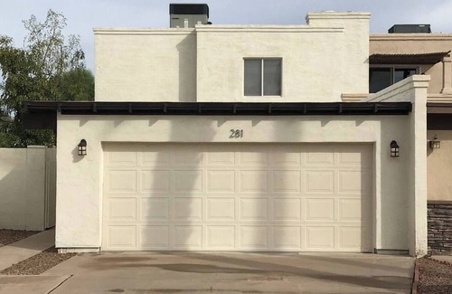 Litchfield Park Casa | Charm of Old Litchfield- No Chores!