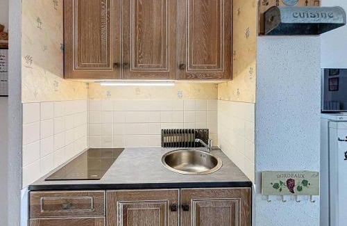 Merville-Franceville-Plage Apartamento | Charmant Studio Cabine 4 Pers, Balcons, Parking Privé, à 300m de la Plage de Merville-Franceville - FR-1-465-37