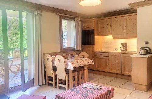 Saint-Martin-de-Belleville Apartamento | Charmant appart 2 pièces au pied des pistes avec balcon, parking et casier à skis - FR-1-344-882