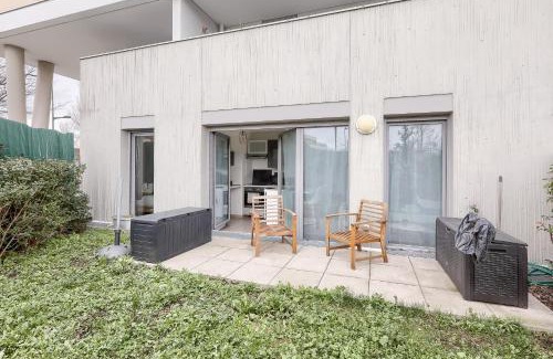Epinay-sur-Seine Apartamento | Charmant 2 pièces avec Terrasse Proche Transport