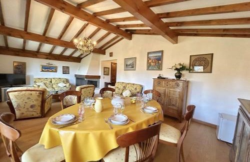 Le Planellet Apartamento | Charmant 2 pièces, 4 couchages, Megève - À 400m des remontées mécaniques, balcon et parking inclus - FR-1-597-169