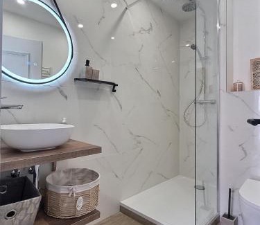 Poincare Apartamento | Charmant 2 pièces cozy avec balcon
