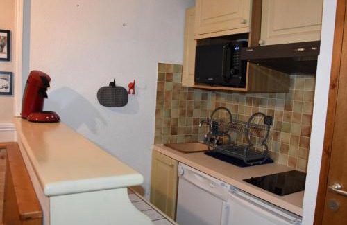 Pralognan-la-Vanoise Apartamento | Charmant 2 pièces avec jardin, piscine chauffée, près des pistes et centre - FR-1-464-178