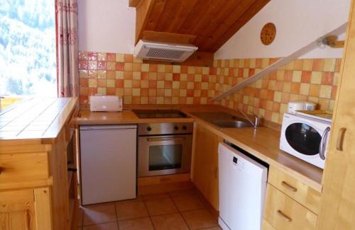 Pralognan-la-Vanoise Apartamento | Charmant appart 3 pièces dernier étage, balcon sud, parking, près pistes à Pralognan - FR-1-464-106