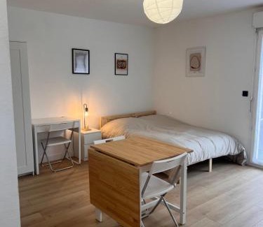 Bourg-Saint-Andeol Apartamento | Charmant appartement rénové