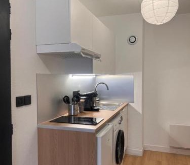 Bourg-Saint-Andeol Apartamento | Charmant appartement rénové