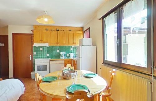 Le Grand-Bornand Apartamento | Charmant appart 3 pièces avec mezzanine et ascenseur, 6 pers, centre village, proche commerces, navettes - FR-1-241-138