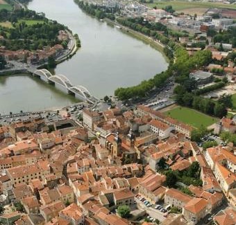 Neuville-sur-Saone Apartamento | Charmant appartement au cœur de Neuville - Lyon à 20mn