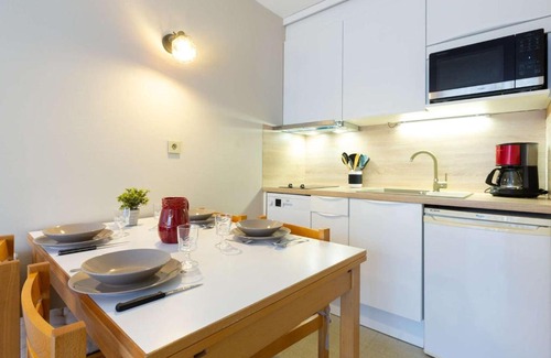 Saint-Lary-Soulan Apartamento | Charmant appartement lumineux avec balcon, près des commerces et du télécabine à Saint-Lary-Soulan - FR-1-296-458