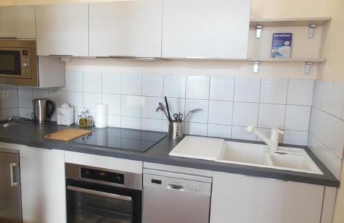 Boulogne-sur-Mer Apartamento | Charmant appartement face plage de Boulogne-sur-Mer avec terrasse, 1 chambre, WiFi, draps inclus - FR-1-376-111