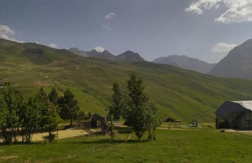 Peyragudes Apartamento | Charmant Appartement 6 Pers, Pieds des Pistes avec Navette, Parking Gratuit - FR-1-695-35