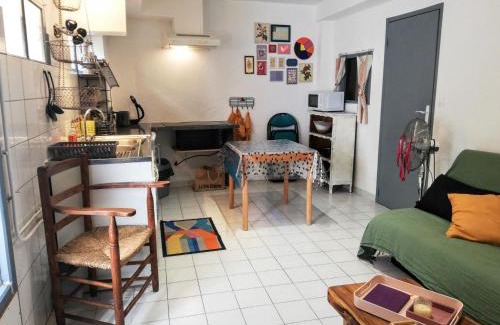 Gigean Apartamento | Charmant appartement en centre-ville médiéval