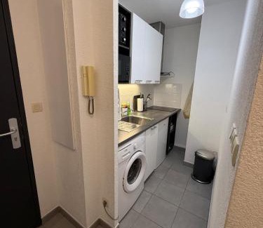 3rd Arrondissement Apartamento | Charmant appartement moderne avec place de parking privative